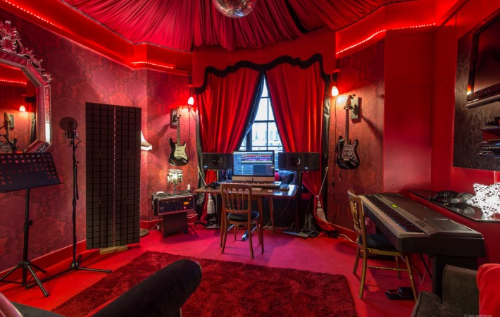 The Sing Star Studio